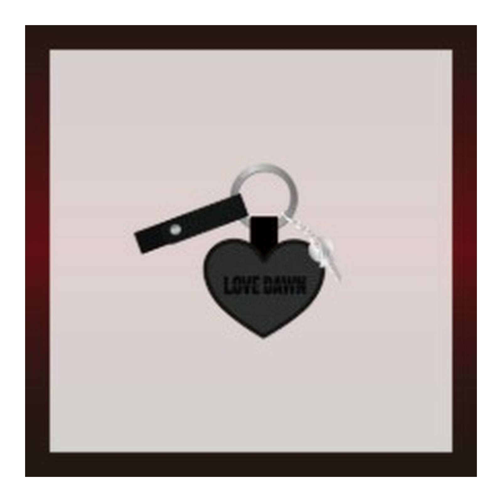 2025 SF9 LIVE FANTASY #5 LOVE DAWN _ HEART KEYCHAIN — Product image